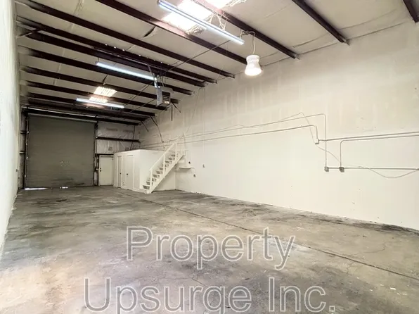 6200 Stainless Way Suite 19, Anderson, CA 96007