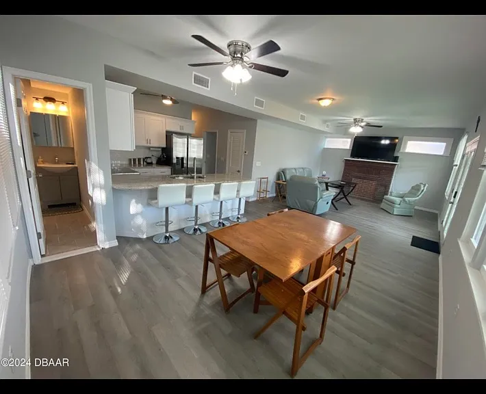 614 Tanglewood St #1 — Photo 2