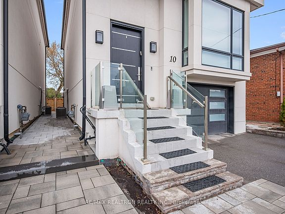 4th image of 10 Katherine Rd