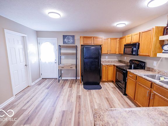 3rd image of 2407 S Woolery Mill Dr