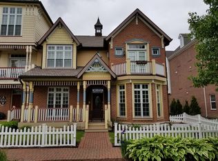 4131 Royal Mews Cir #305E, Naperville, IL 60564