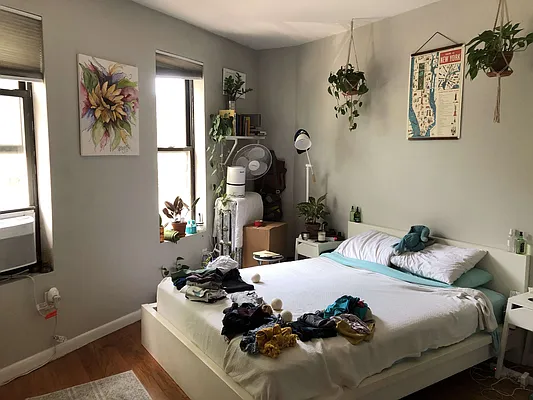 Rented by Reliance Realty Partners LLC  | media 12