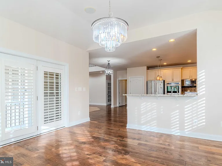 15316 Admiral Baker Cir — Photo 27