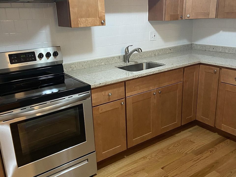 1st image of 55 Elmwood Park APT 26