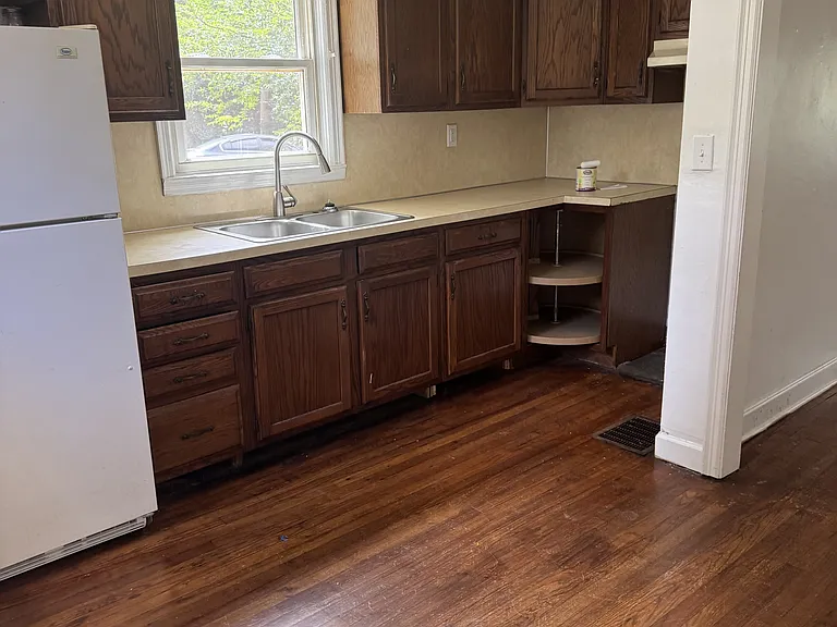 2517 Lafayette Cir — Photo 4