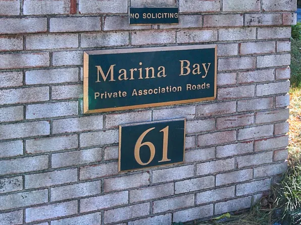 61 Seaview Avenue APT 68, Stamford, CT 06902