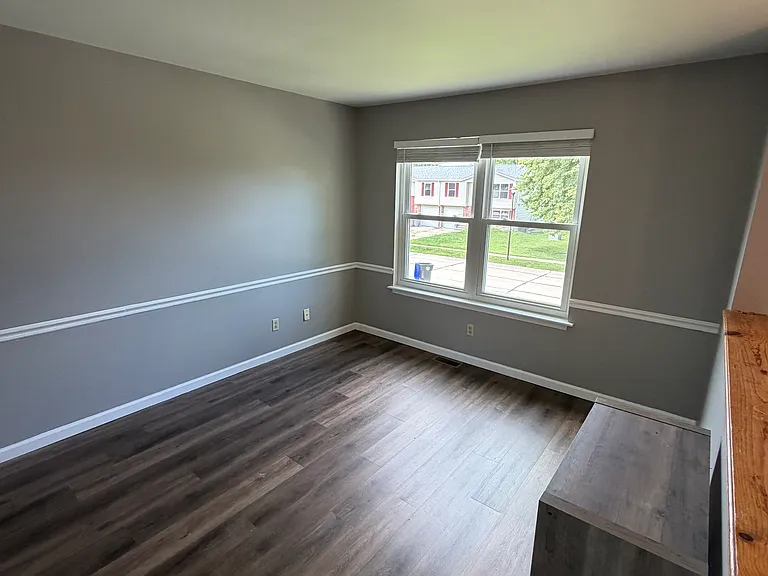 1152 Saint Matthew Ave — Photo 5