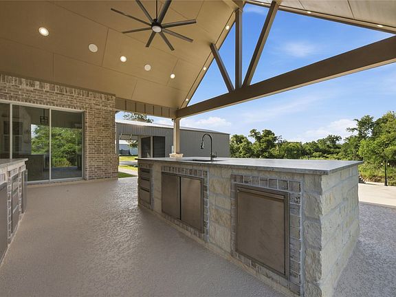 5th image of 5024 Texana Dr