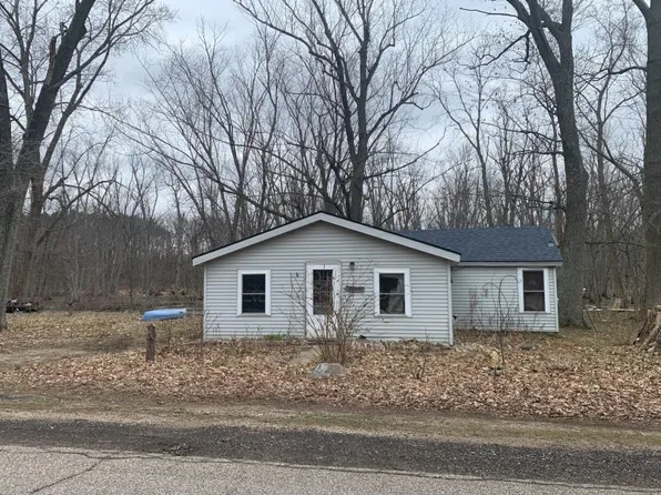 6479 S Ainger Rd, Olivet, MI 49076