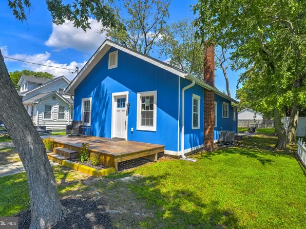 616 Charles Ave, Deale, MD 20751