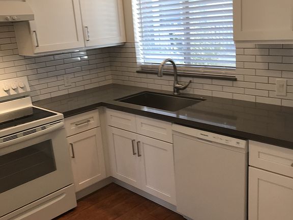 5th image of 817 20th St #203