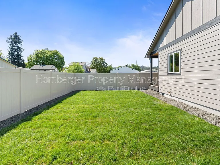 222 N Sargent Rd — Photo 32