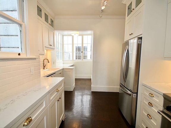 4th image of 3757 Clay St