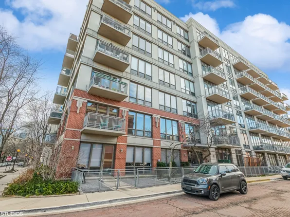1000 N Kingsbury St APT 409, Chicago, IL 60610