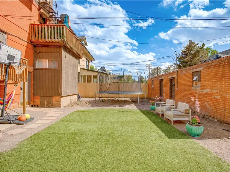 1109 N Emerson St #3 — Photo 25