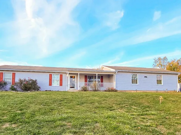 9177 Tomstown Rd, Waynesboro, PA 17268