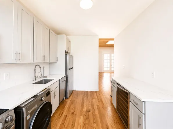 673 Knickerbocker Avenue image 1 of 12