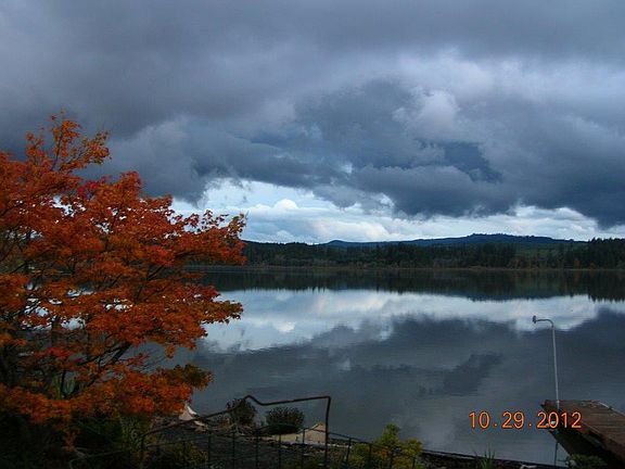 2nd image of 121 Silver Cove Dr