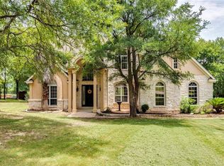 206 Sabine Dr, Cedar Creek, TX 78612