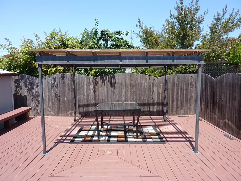 1441 Sierra Dr — Photo 7