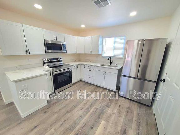 5th image of 7408 N 62nd Ave