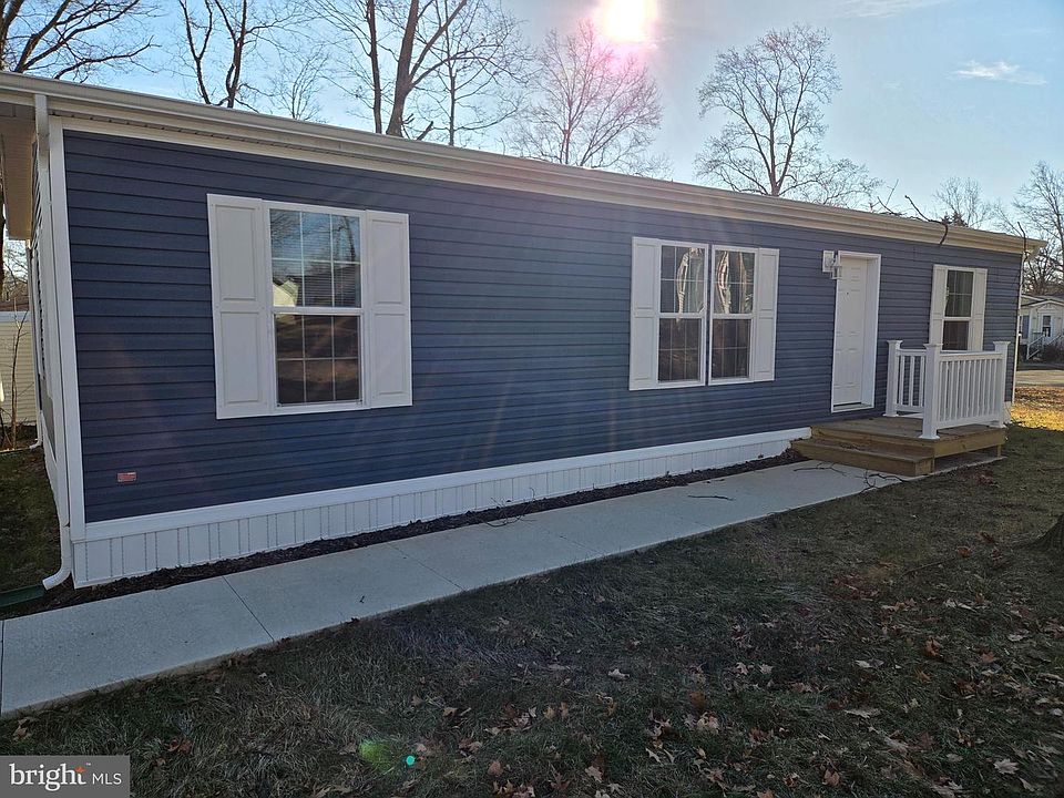 1st image of 2 Esther Dr
