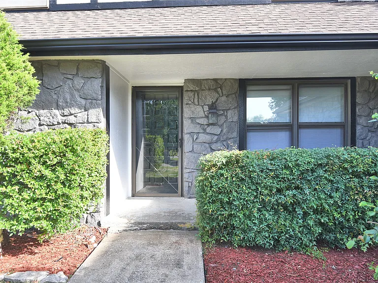 9402 S 69th East Ave — Photo 32