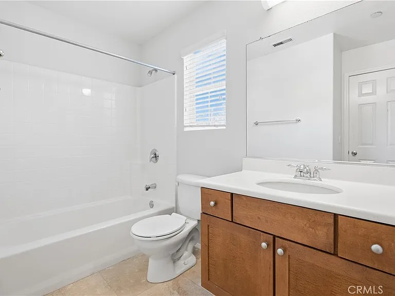 15 Platinum Cir — Photo 20