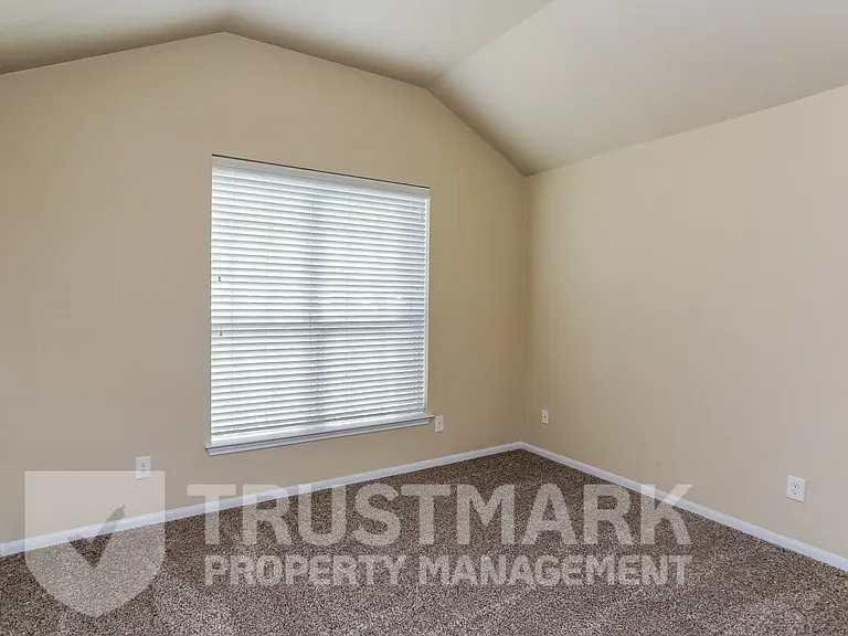 401 W Libra Dr — Photo 18