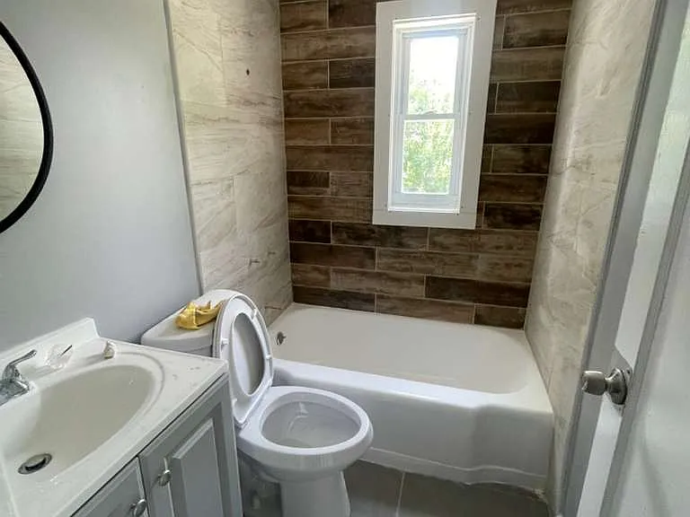 111 Hanford St #11 — Photo 9