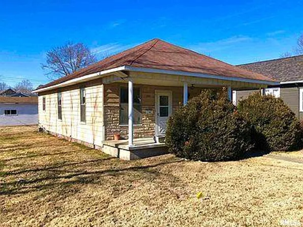 1001 N 13th St, Herrin, IL 62948