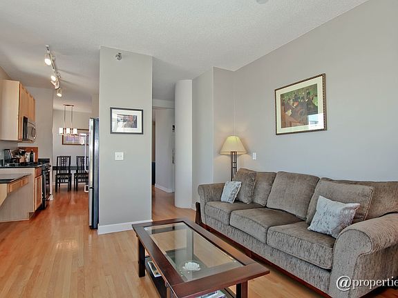 Kitchen/Living Room