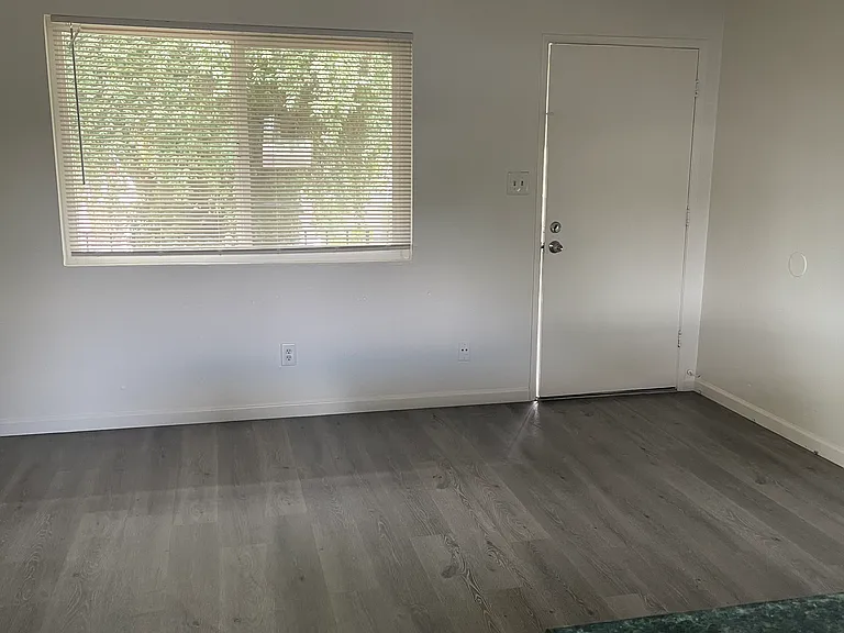 1235 Carver Rd #0 — Photo 2