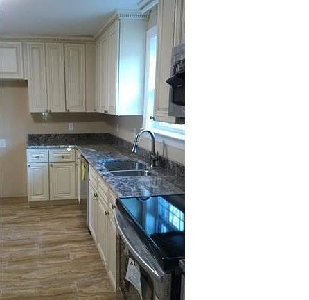 3rd image of 9961 Duryea Dr