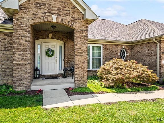 5th image of 238 Shawnee Ct
