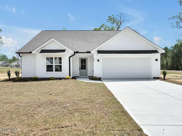 302 Riva Ridge, Burgaw, NC 28425