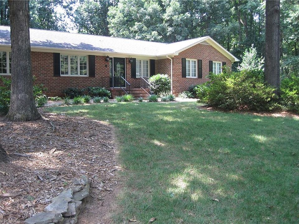1st image of 4910 Woodwind Dr