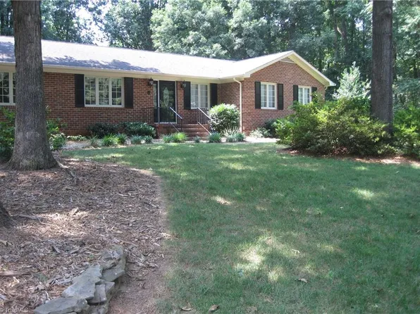 4910 Woodwind Dr, Greensboro, NC 27406