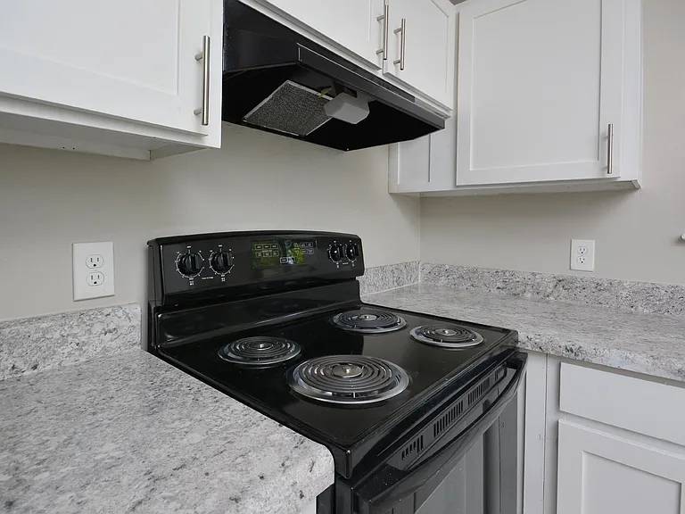 Pine Ridge Apartments — Photo 68