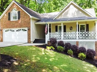 139 Crown Forest Dr, McDonough, GA