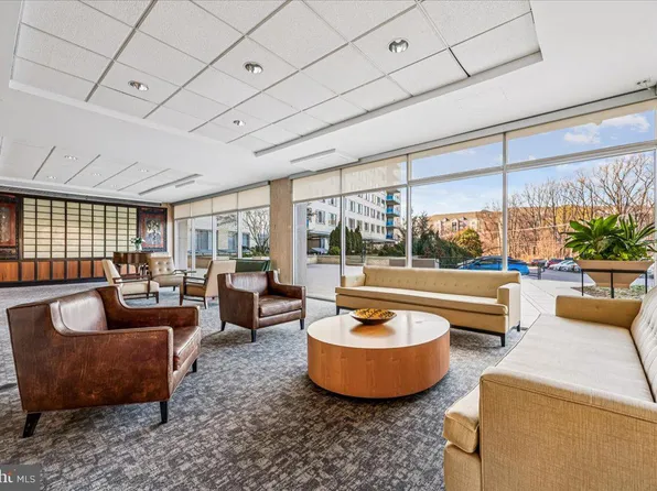 10500 Rockville Pike Unit 1327, Rockville, MD 20852