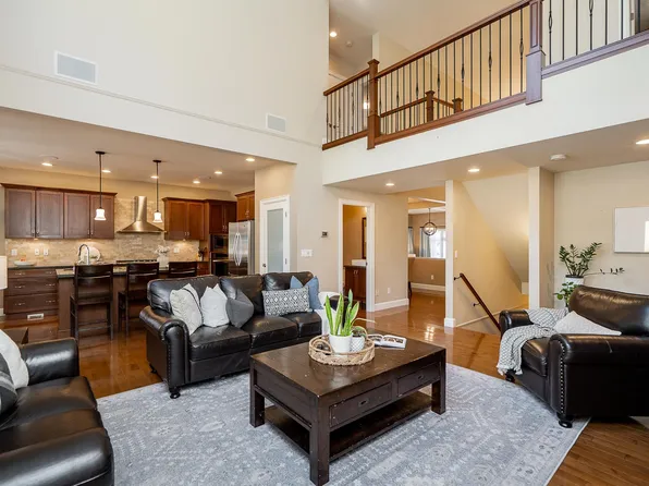 3361 Scotch Pine Ave, Coquitlam, BC V3E 0C4