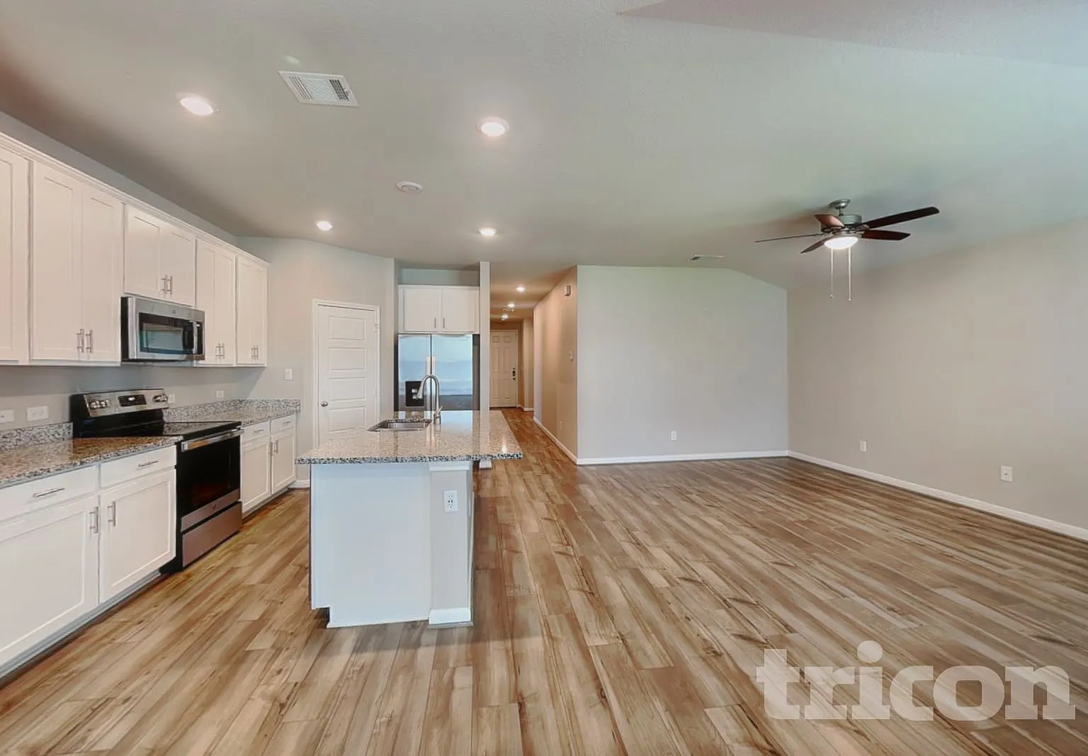 13619 Emerson Way Saint Hedwig TX — Photo 2