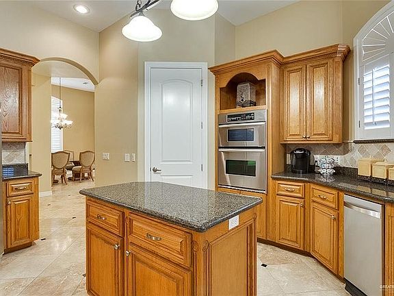 5th image of 4402 Sierra Dr