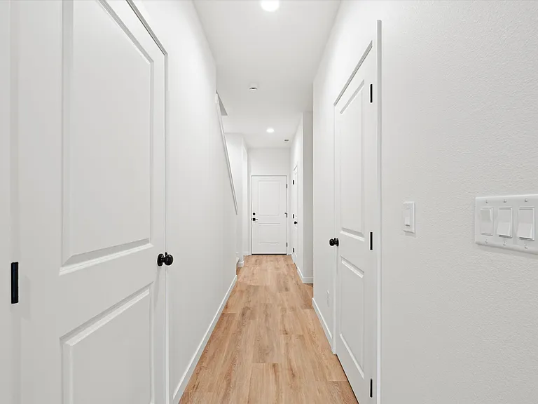 3555 W 6th Pl — Photo 5