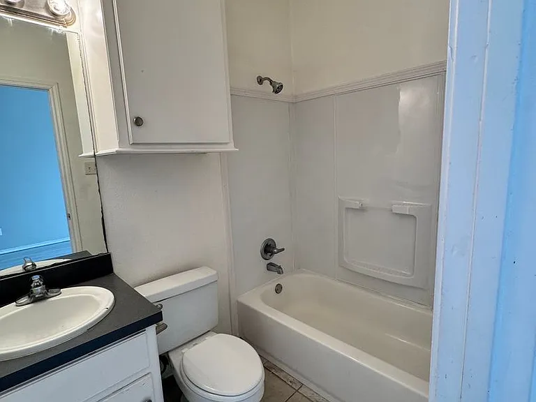 6130 Avenue P — Photo 8