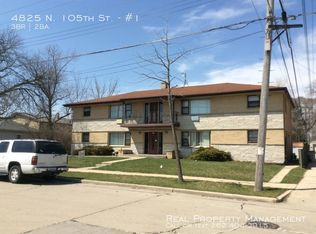 4825 N 105th St APT 1, Milwaukee, WI 53225