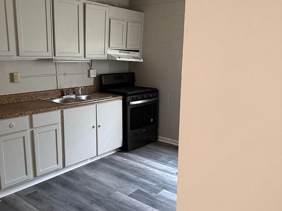 2nd image of 760 Illges Rd APT 17