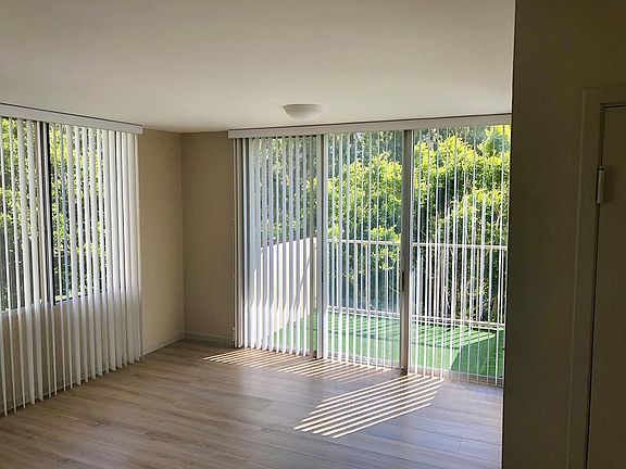 5th image of 2170 Century Park E APT 505