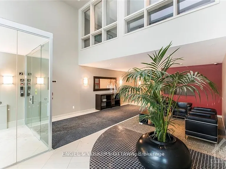 138 Somerset St W #1005 — Photo 4